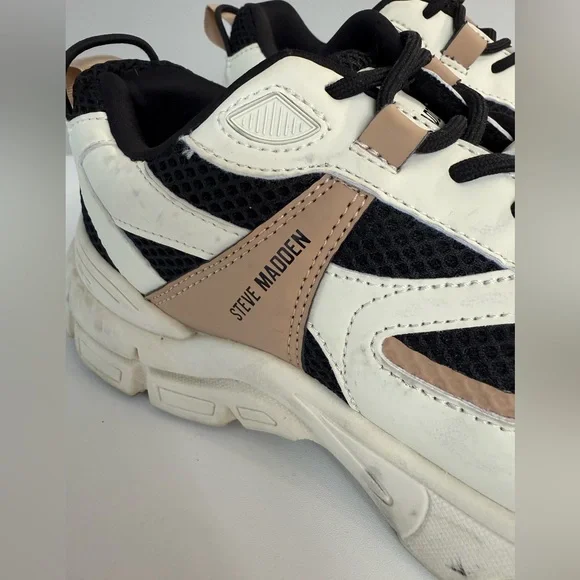 Steve Madden Black and White Sneakers - Picture 4 of 13